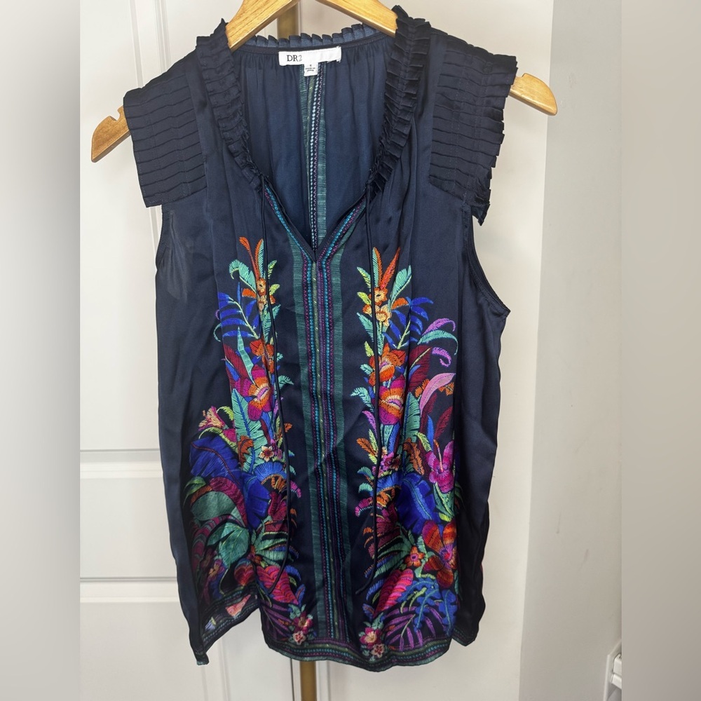 DR2 Navy Sleeveless Top with Multicolor Floral Print